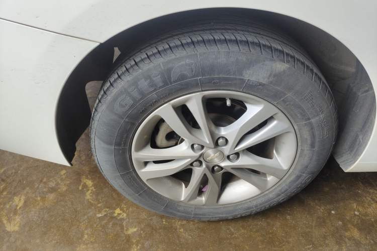 Used Chevrolet Cavalier 2019 320 Automatic Xinyue Edition Exterior 5