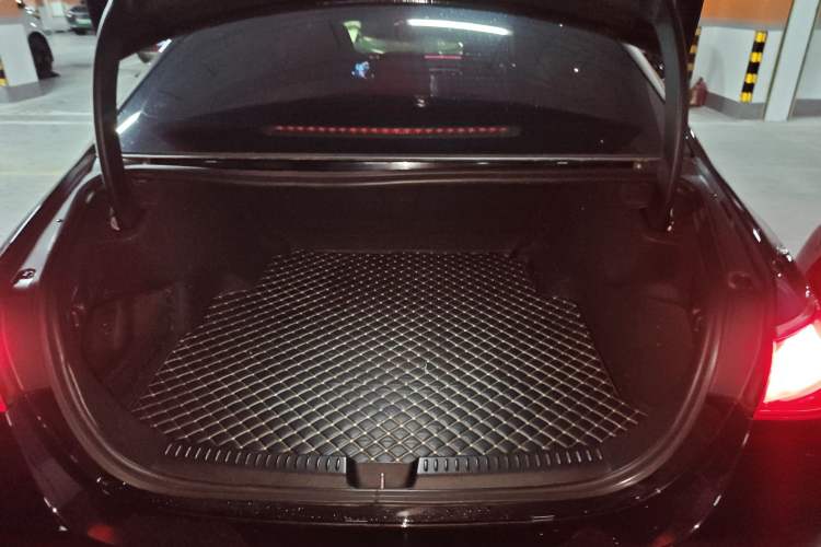 Used Mercedes-Benz E-Class 2024 E 300 L Luxury Model