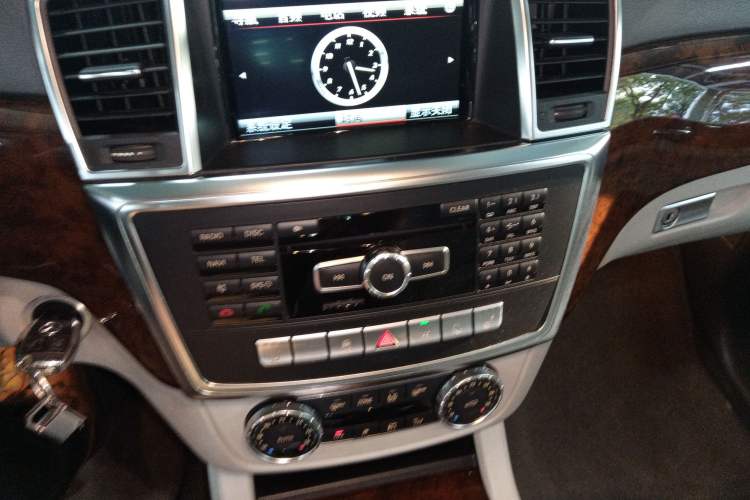 Used Mercedes-Benz M-Class 2014 ML 400 4MATIC Dynamic Model
