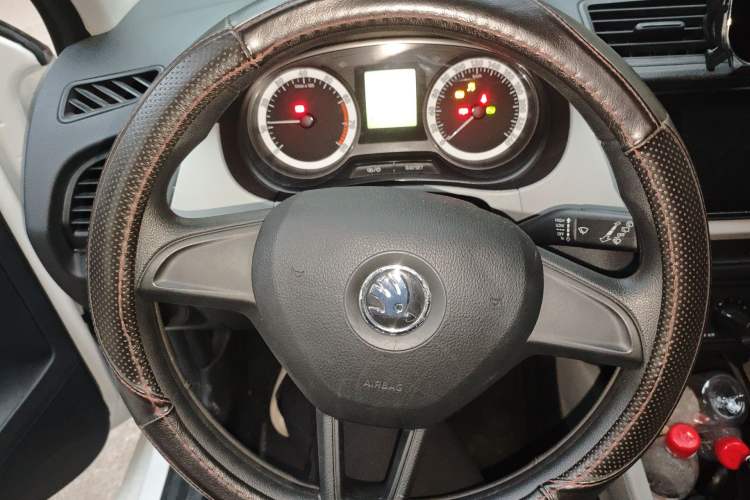 Used Skoda Fabia 2016 1.4L Automatic Car Enjoy Edition