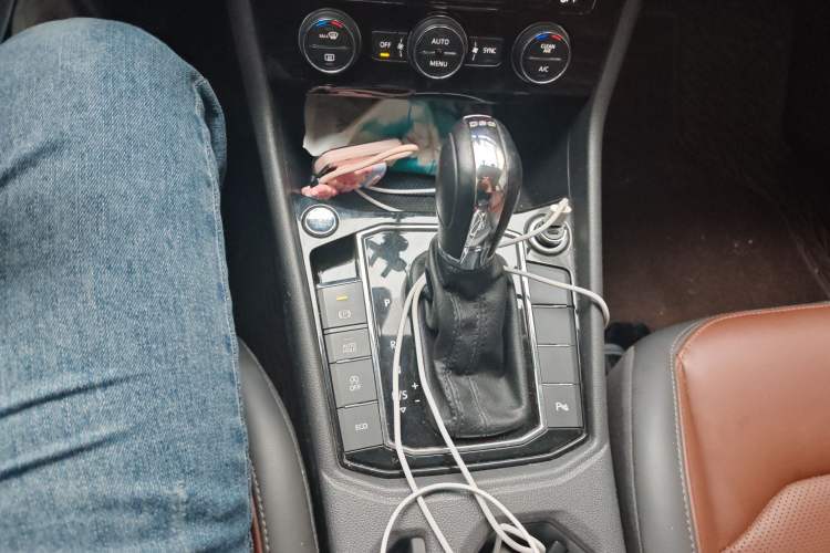 Used Volkswagen Lavida 2019 280TSI DSG Luxury Edition China VI Standard Gear Lever