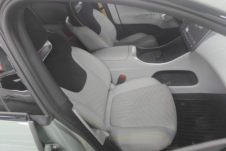 Used Avatr 11 2023 Long-Range Single-Motor Version 5 Seats