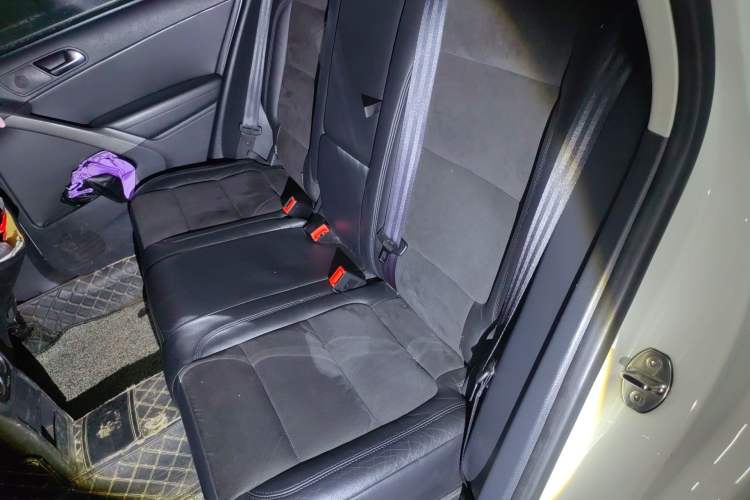 Used Volkswagen Tiguan 2012 2.0 TSI Automatic All-Wheel Drive Flagship Edition
