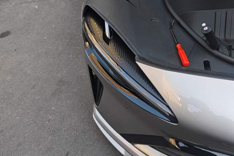 Used Xiaomi Auto YU7 2025 Ultra-Long Range High-Performance All-Wheel-Drive Max Edition