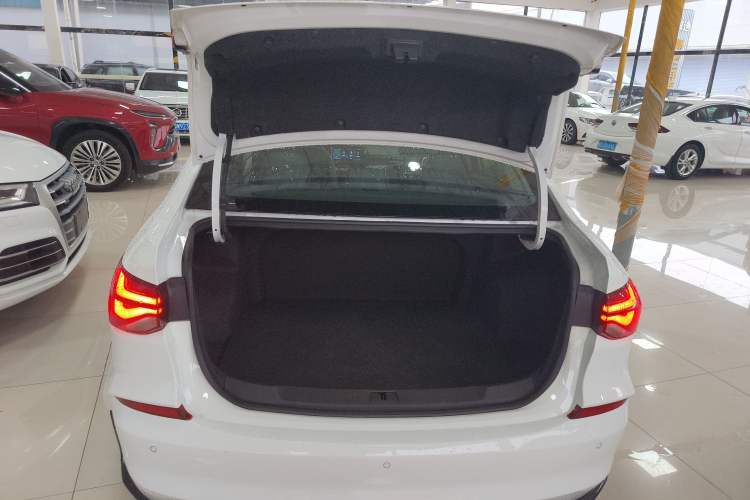 Used Chevrolet Monza 2023 1.5L Dual-Clutch Enjoyment Edition Trunk