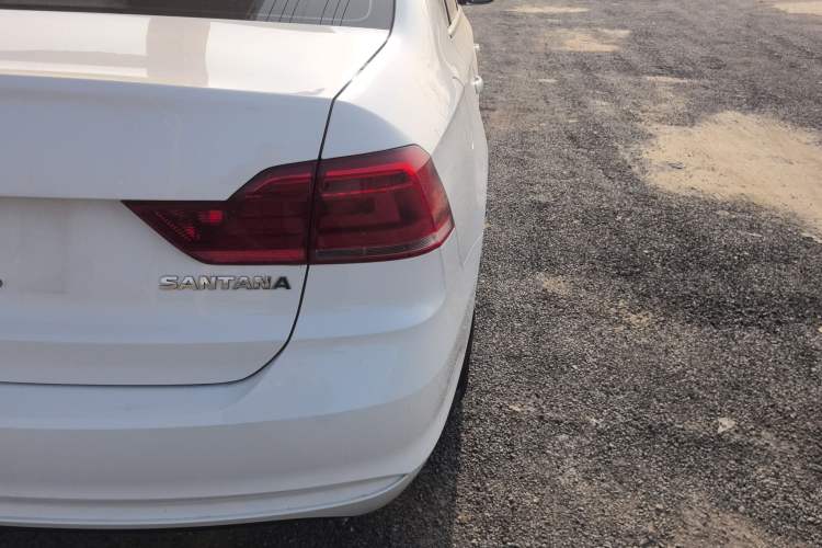 Used Volkswagen Santana 2019 1.5L Manual Fashion Edition China VI Standard Right Rear Taillight