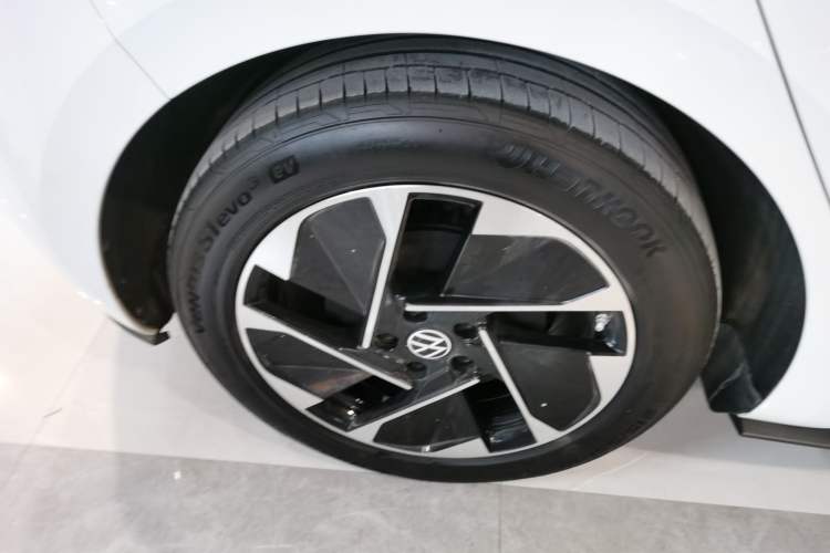 Used Volkswagen ID.3 2025 Smart Model Outstanding Oxygen Edition