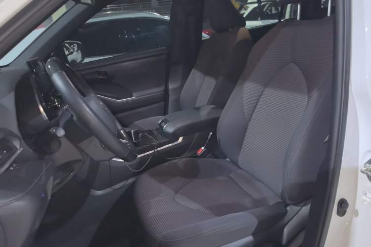 Used Toyota Crown Kluger 2021 2.5L HEV Two-Wheel Drive Entry Version