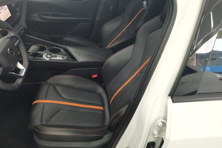 Used Changan UNI-V 2024 1.5T Prestige Edition