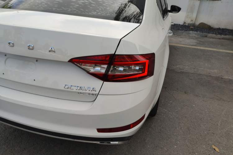 Used Skoda Octavia 2019 TSI280 DSG SmartDrive Luxury Edition China V Standard
