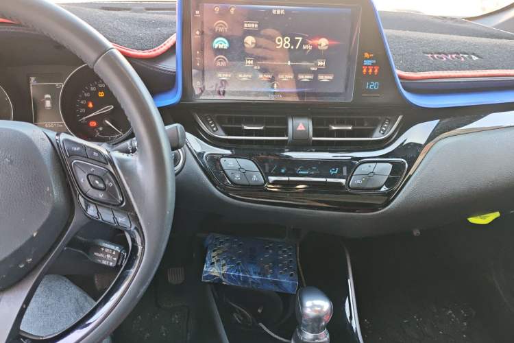 Used Toyota IZOA 2018 2.0L Yichi Edition China V Standard
