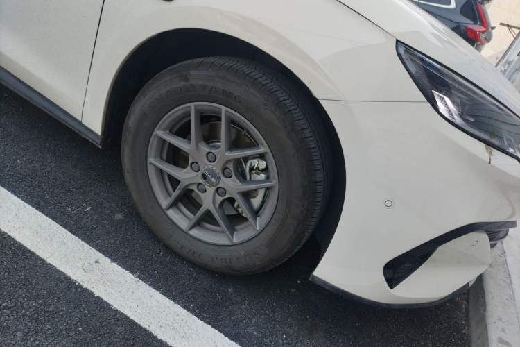 Used BYD Seal 06 New Energy 2025 DM-i Smart Drive 80KM Luxury Model
