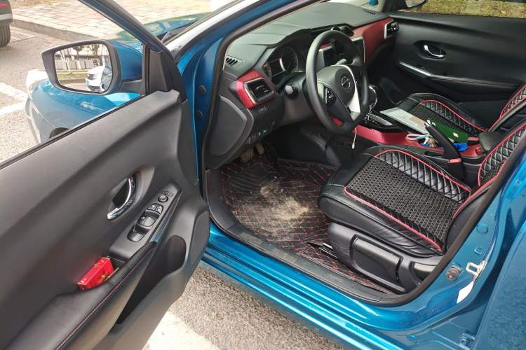 Used Nissan Lannia 2019 1.6L CVT Smart Connect Smart Cool Version China V Standard
