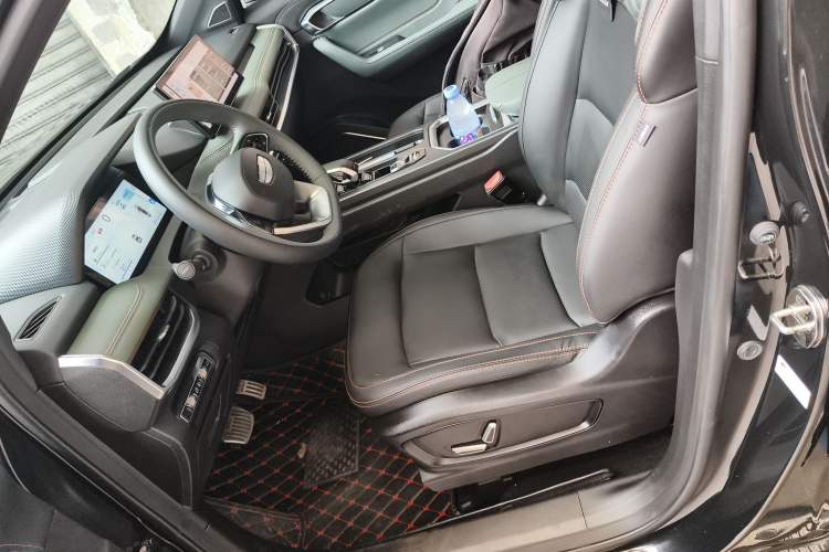 Used Geely Auto Haoyue L 2023 2.0T DCT Prestige Edition
