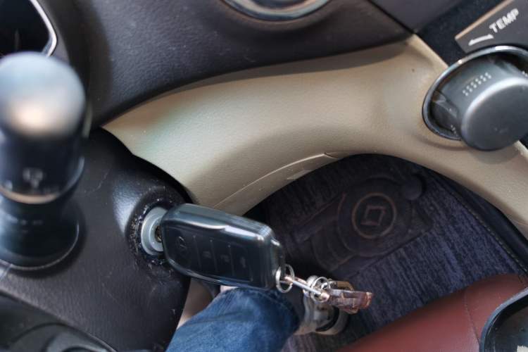 Used Toyota Highlander 2009 2.7L Two-Wheel Drive 7-Seater Luxury Edition