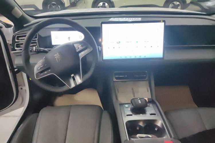 Used BYD Qin L 2024 DM-i 120KM Excellence Model Gear Lever