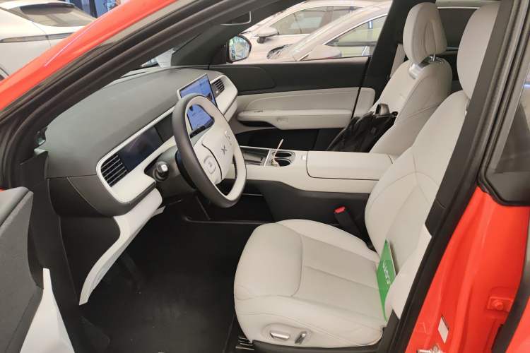 Used XPeng G6 2023 755 Ultra-Long Range Max Left Front Seat