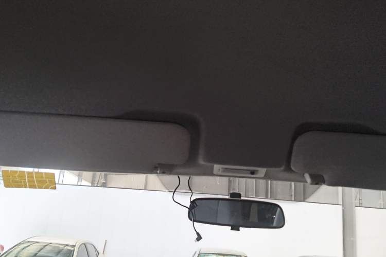 Used JMC Transit 2019 2.8T Commercial Version Short Wheelbase Mid-Roof 6-Seater China VI JX493
