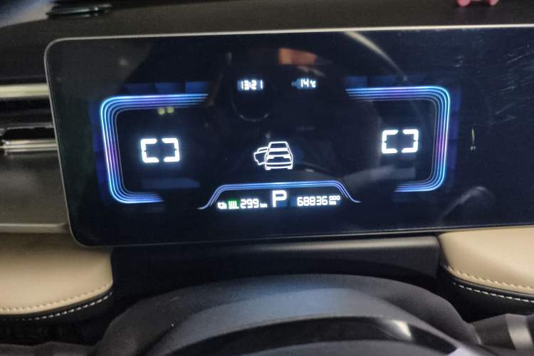 Used Geometry E Firefly 2022 401 km Linglong Tiger 4 Seats Instrument Cluster