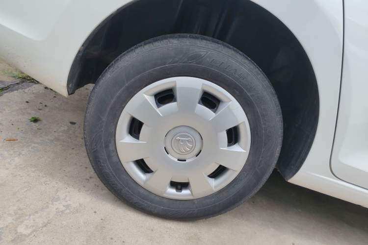 Used Skoda Rapid 2016 1.6L Manual Front-Wheel-Drive Version Right Rear Wheel Hub