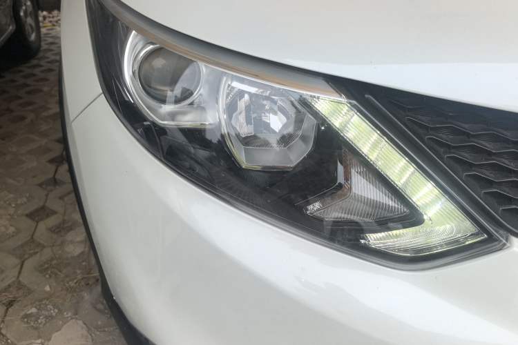 Used Nissan Qashqai 2016 2.0L CVT Luxury Edition
