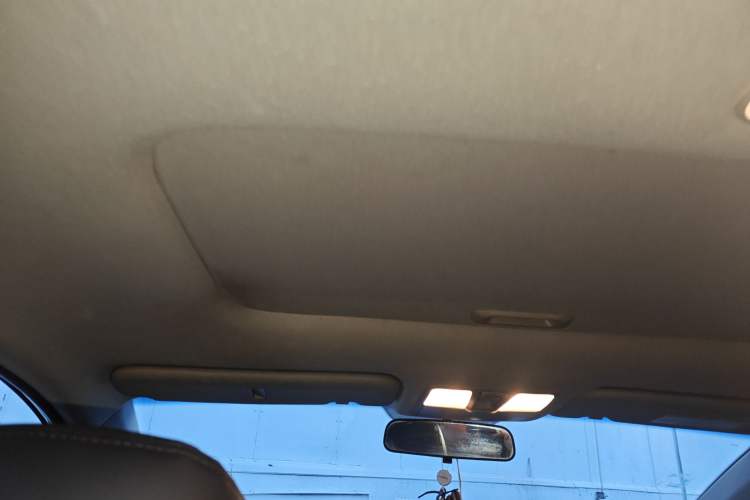 Used Hyundai Elantra (5th Generation / Langdong) 2015 1.6L Manual Leading Model
