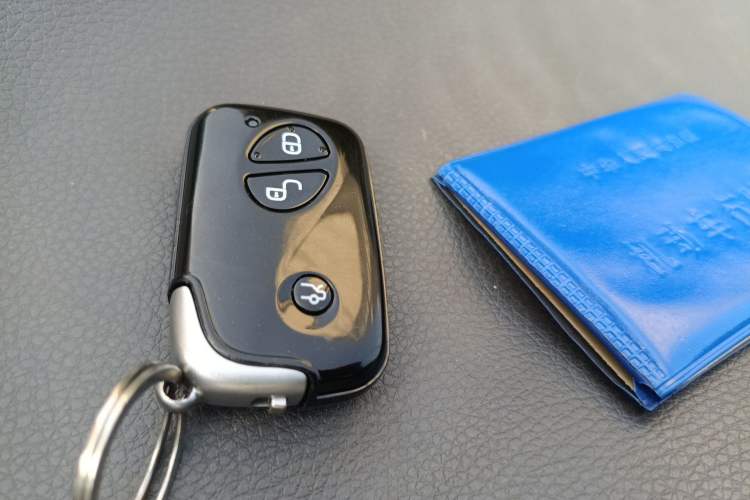 Used BYD S7 2015 2.0T Automatic Prestige Model