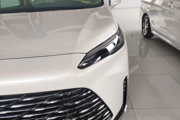 Used Buick GL8 2025 Model Land Cruiser Business Class Comfort DG Edition