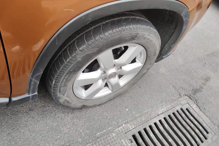 Used Nissan X-Trail 2010 2.5L CVT Luxury Edition 4WD Right Front Wheel Hub