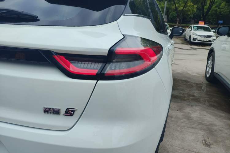 Used Geely Auto Emgrand S 2021 1.4T CVT Luxury Version Right Rear Taillight