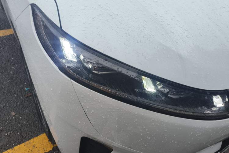 Used Dongfeng eπ eπ008 2025 210 Ultra LikeYi Edition 5-Seater Right Front Headlight