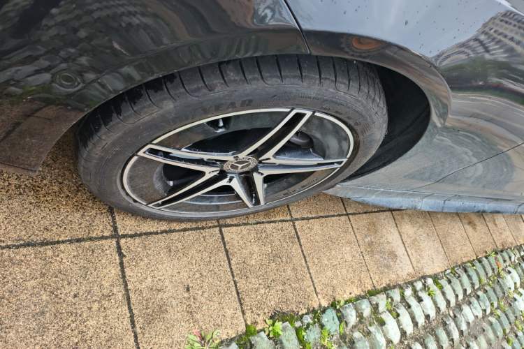 Used Mercedes-Benz C-Class 2025 Refresh C 260 L Night Edition Sports Version Left Front Wheel Hub