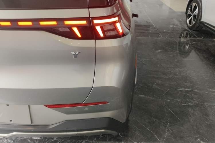 Used AION Y 2022 70 Intelligent Edition Lithium Iron Phosphate
