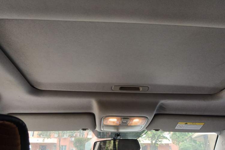 Used CHANGAN CS75 2016 1.8T Automatic Elite Model China V Standard
