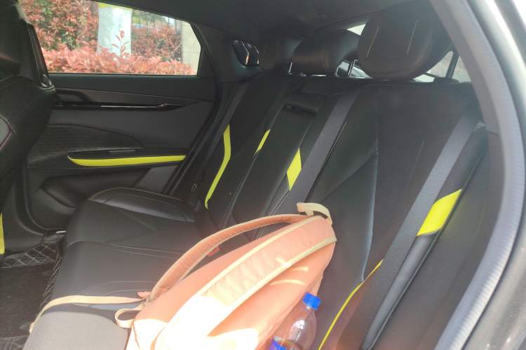 Used CHANGAN UNI-V 2023 1.5T Sport Edition