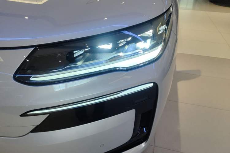 Used Denza N9 2025 Prestige Version