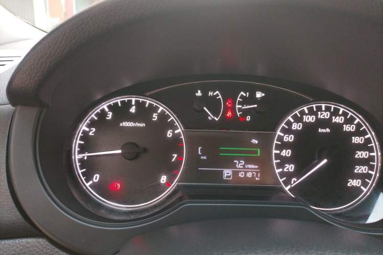 Used Nissan Tiida 2016 1.6L CVT Cool Dynamic Edition