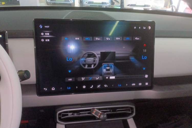 Used Formula Leopard Titanium 3 2025 501 km All-Wheel Drive Intelligent Driving Max Edition
