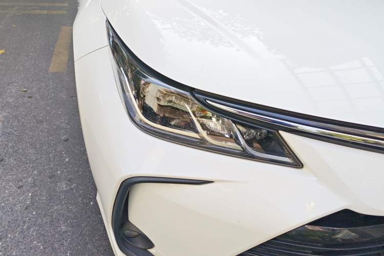 Used Toyota Corolla 2021 Dual-Motor 1.8L E-CVT Elite Edition