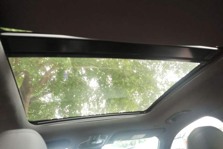 Used Geely Auto Monjaro L 2021 2.0TD DCT EVO Two-Wheel Drive Smart Luxury Version Headliner