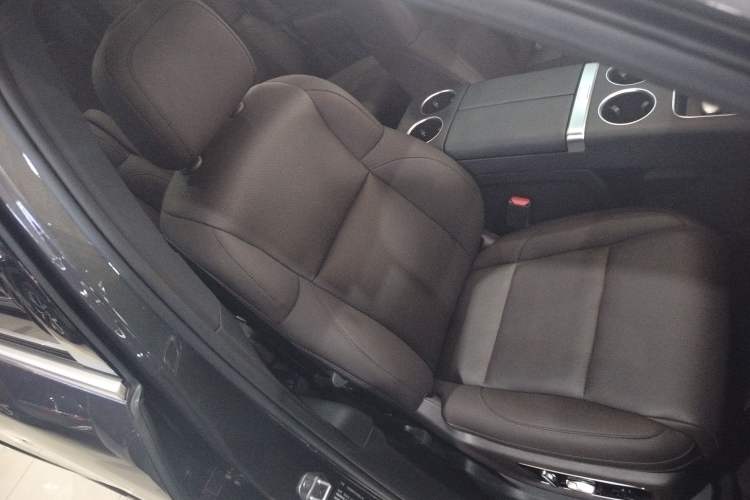 Used Li Auto L8 2023 Pro Model
