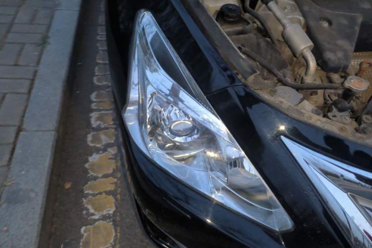 Used Nissan Teana 2013 2.5L XL Leading Edition Right Front Headlight