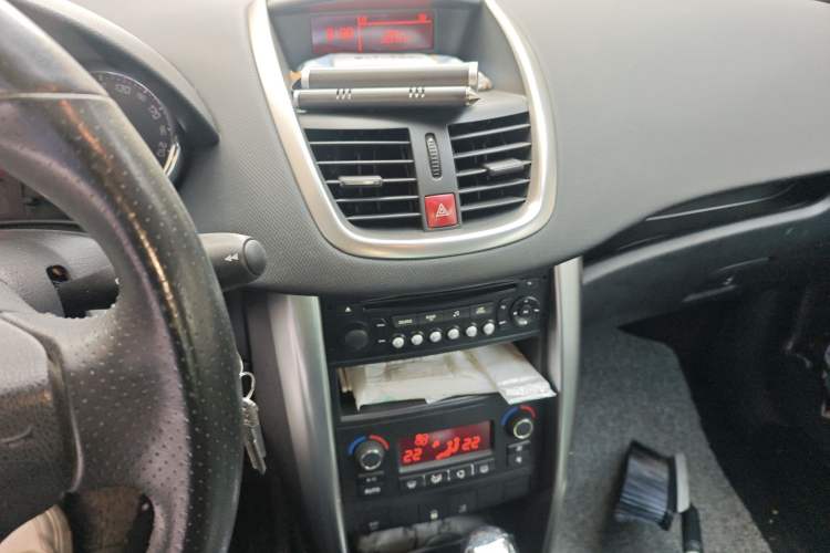 Used Peugeot 207 2013 1.6L CC Automatic Fashion Edition
