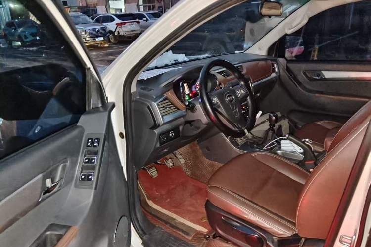 Used JAC T8 2018 2.0T Diesel Two-Wheel Drive Prestige Version Big Double HFC4DB2-1D1
