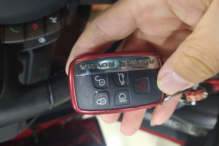 Used Land Rover Range Rover Evoque 2018 240 PS SE Smart Brilliance Edition