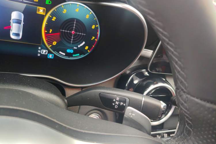 Used Mercedes-Benz C-Class 2020 C 260 Sport Edition Gear Lever
