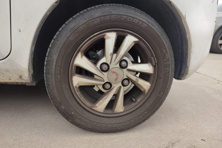 Used Wuling Hongguang MINIEV 2020 Enjoyment Model Lithium Iron Phosphate Right Front Wheel Hub