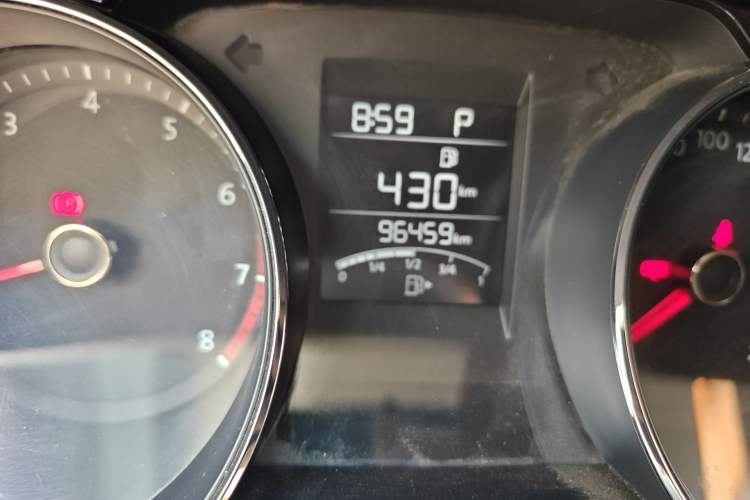 Used Volkswagen Bora 2016 1.6L Automatic Comfort Model Odometer Close Up