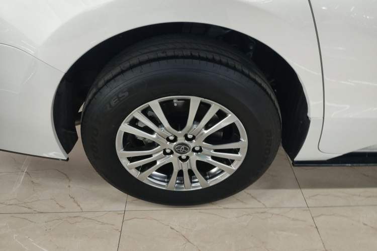 Used Toyota SIENNA 2021 2.5L Hybrid Premium Edition
