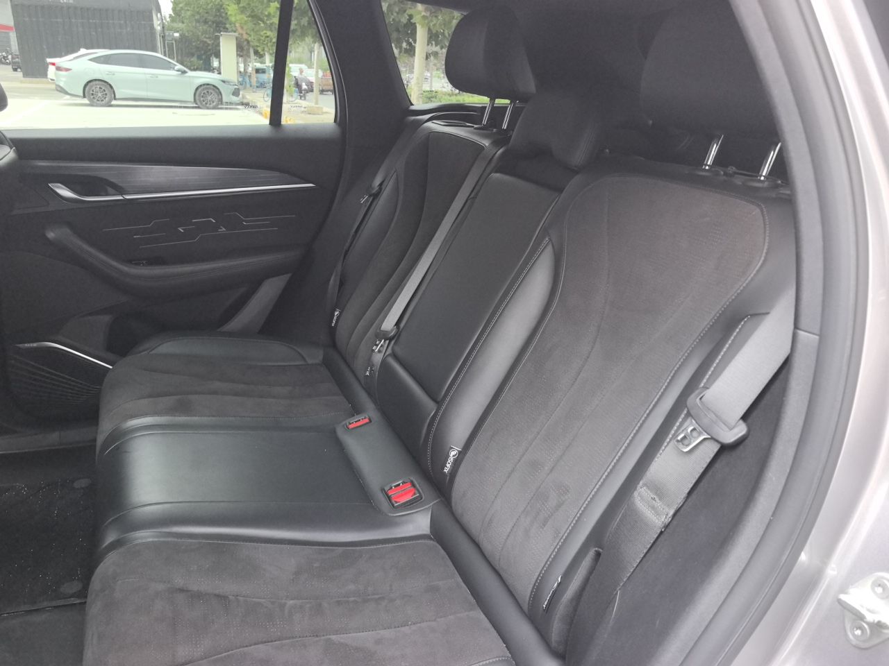 Geely Auto Monjaro L 2024 2.0TD High-Power Automatic Two-Wheel Drive Skyline Edition — снимка 17